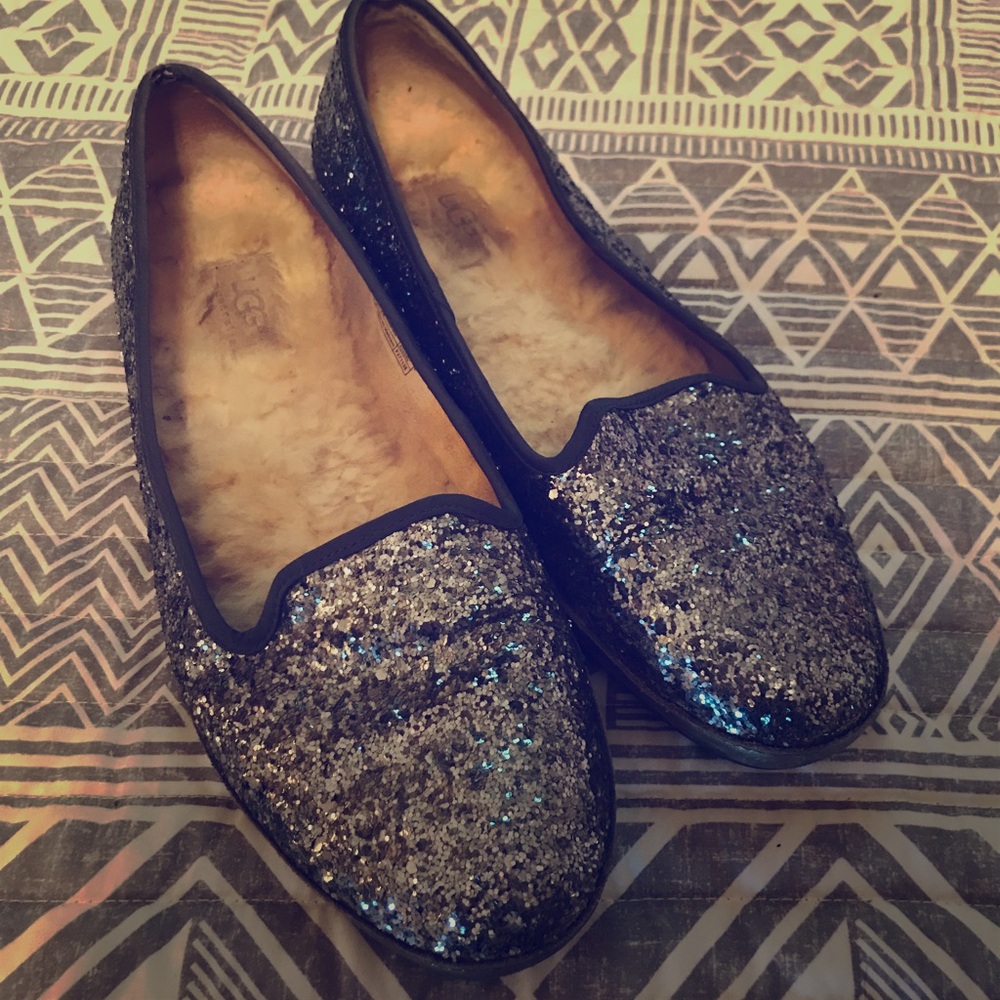 UGG Loafers/flats/slip on/moccasins